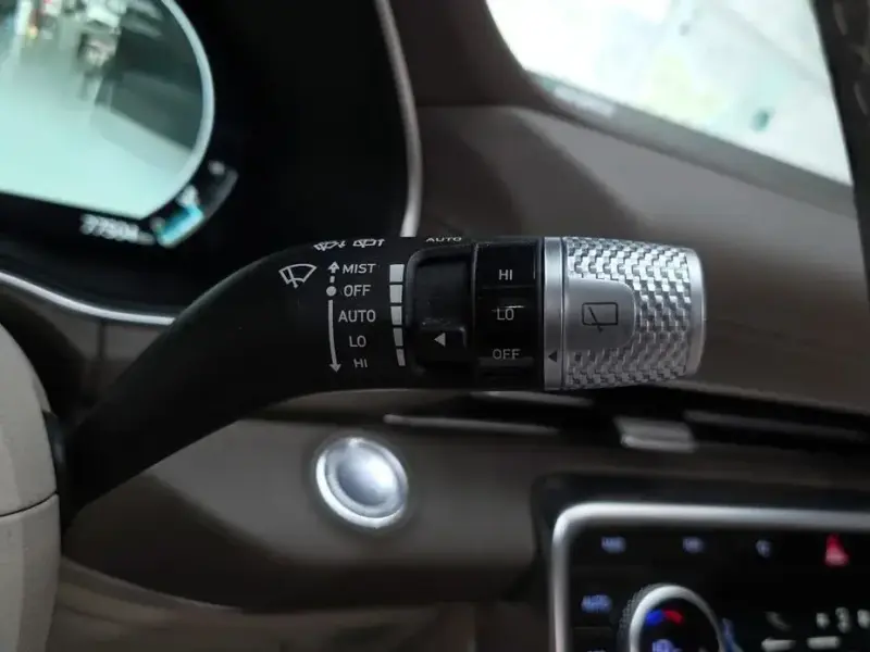 2023 Genesis GV80 с пробегом 77 504 км