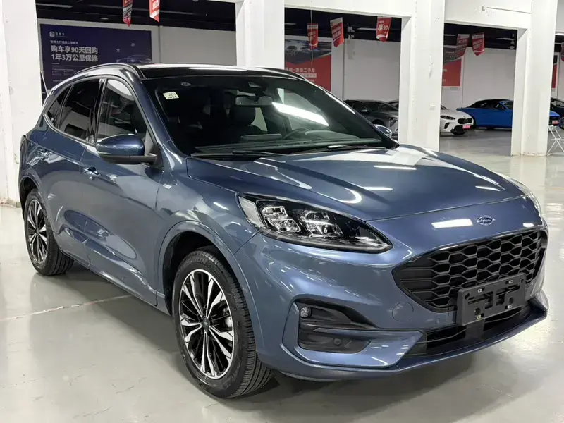 2019 Ford Escape с пробегом 10 000 км