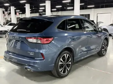 2019 Ford Escape с пробегом 10 000 км