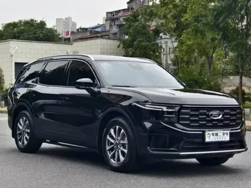2025 Ford Edge с пробегом 19 000 км