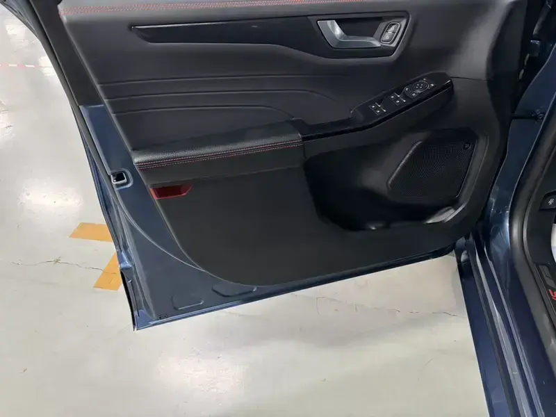 2019 Ford Escape с пробегом 10 000 км
