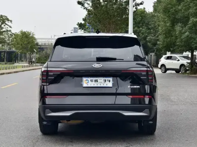 2025 Ford Edge с пробегом 19 000 км