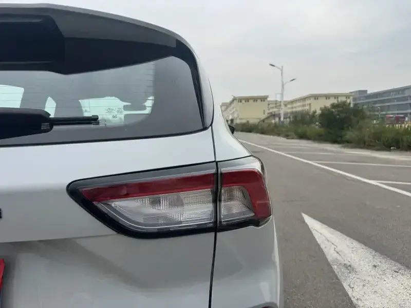2024 Ford Escape с пробегом 4 700 км