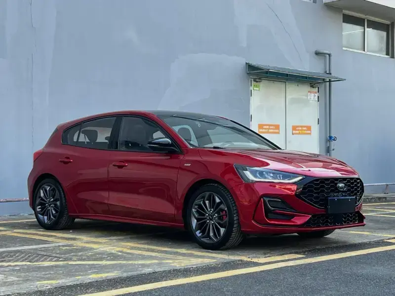 2022 Ford Focus с пробегом 24 000 км