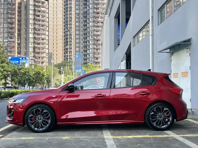 2022 Ford Focus с пробегом 24 000 км