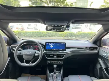 2022 Ford Focus с пробегом 24 000 км