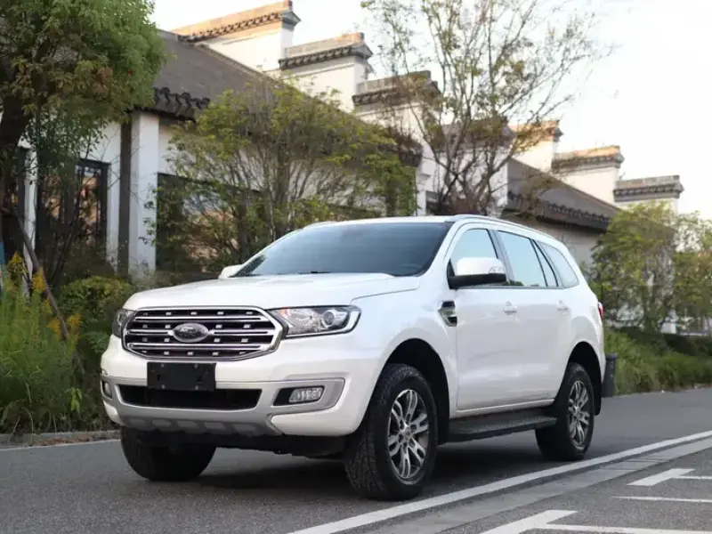 2020 Ford Everest с пробегом 90 000 км