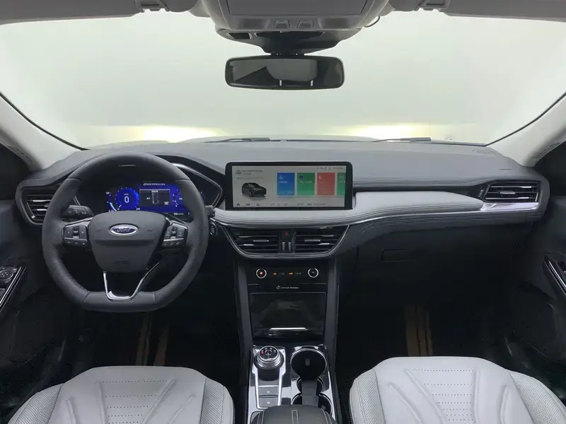 2020 Ford Escape с пробегом 47 800 км