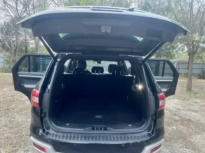 2019 Ford Everest с пробегом 140 000 км