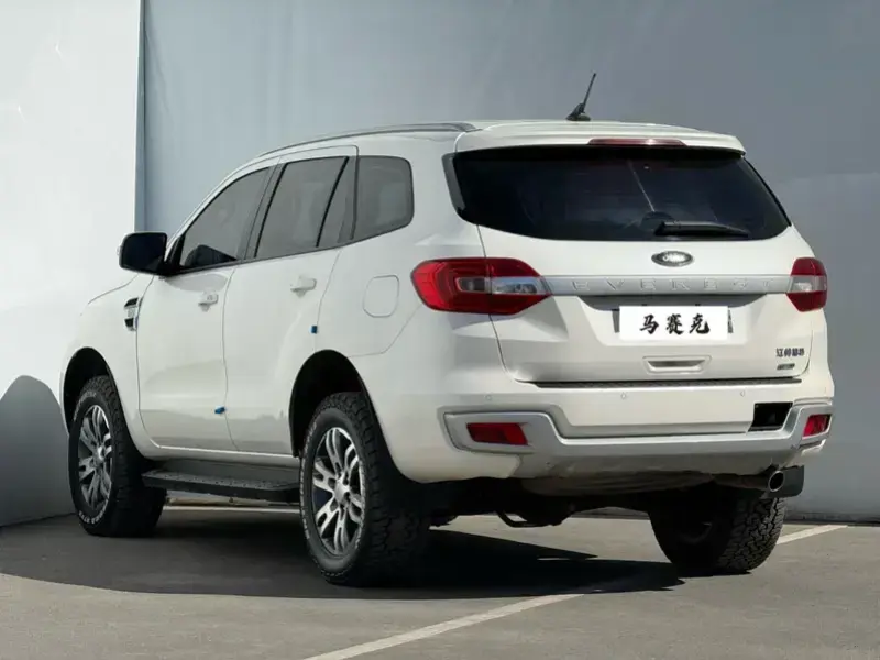 2020 Ford Everest с пробегом 82 000 км