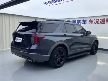 2020 Ford Explorer с пробегом 35 000 км