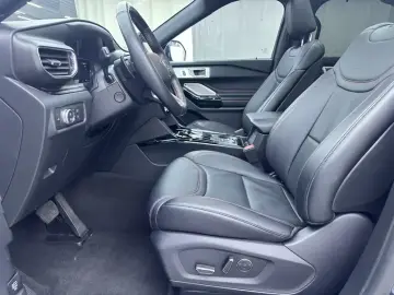 2020 Ford Explorer с пробегом 35 000 км