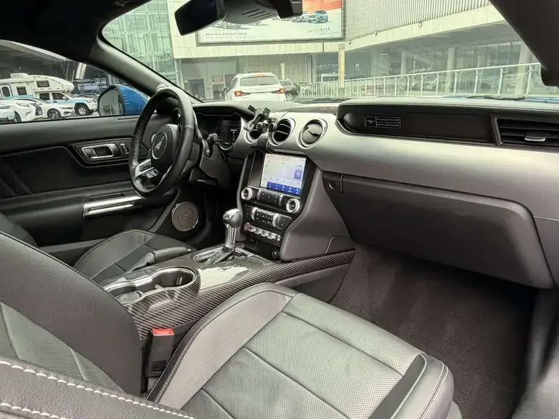 2020 Ford Mustang с пробегом 29 000 км