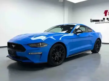2022 Ford Mustang с пробегом 20 000 км