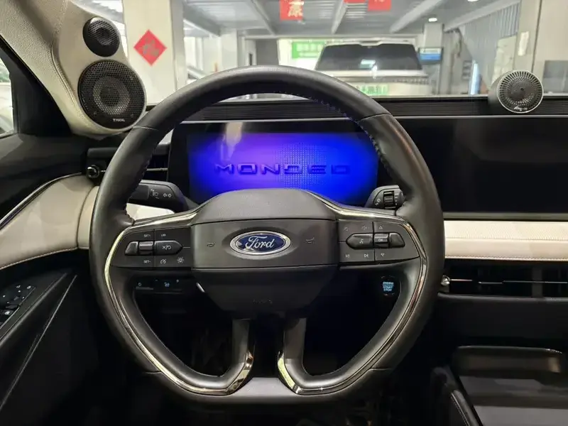 2022 Ford Mondeo с пробегом 33 000 км
