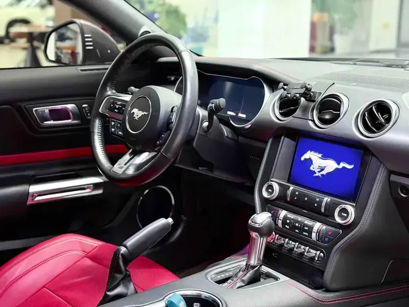 2021 Ford Mustang с пробегом 39 000 км