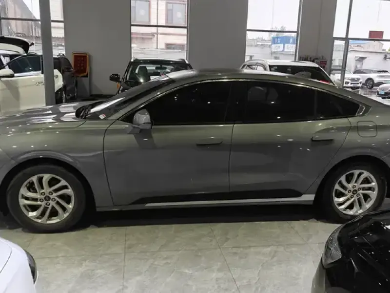 2023 Ford Mondeo с пробегом 31 000 км