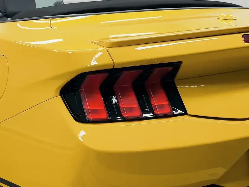 2024 Ford Mustang с пробегом 33 000 км