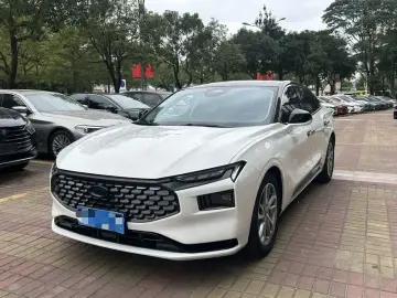 2023 Ford Mondeo с пробегом 20 000 км
