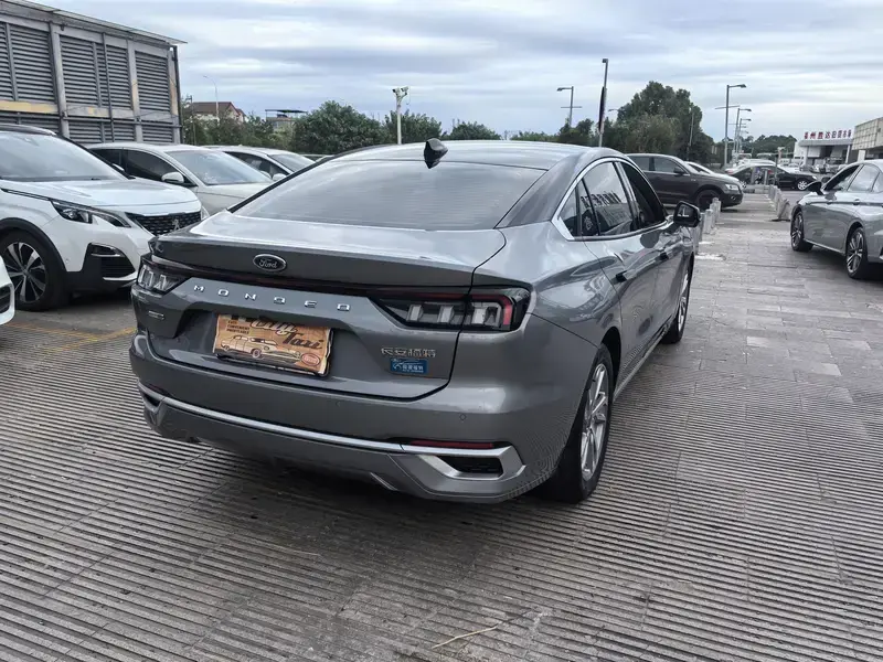 2022 Ford Mondeo с пробегом 34 000 км