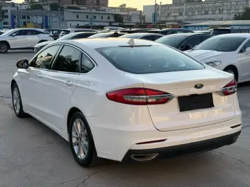 2020 Ford Mondeo с пробегом 64 000 км