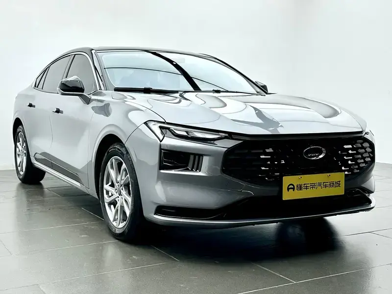 2023 Ford Mondeo с пробегом 9 700 км