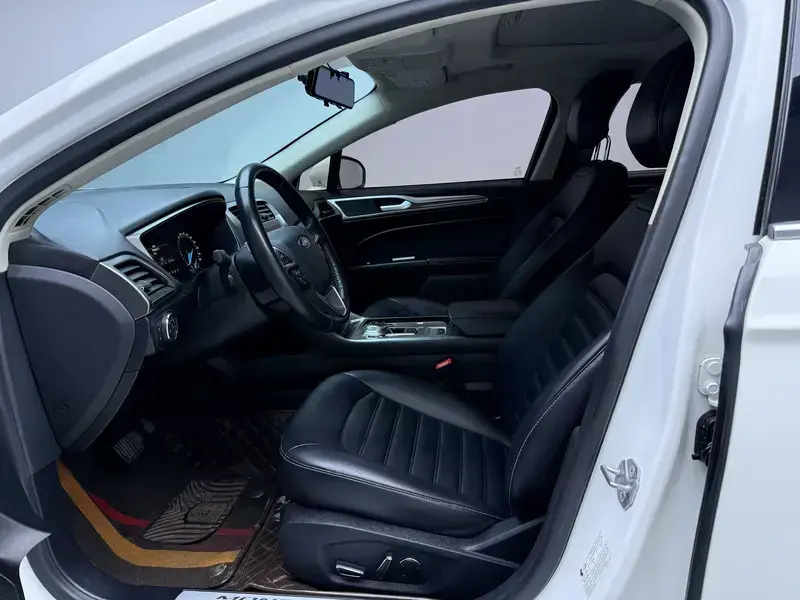 2020 Ford Mondeo с пробегом 130 300 км