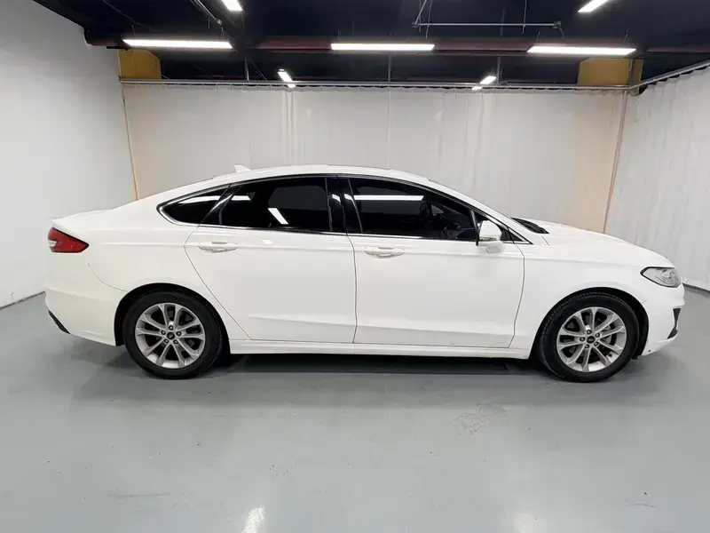 2020 Ford Mondeo с пробегом 96 700 км