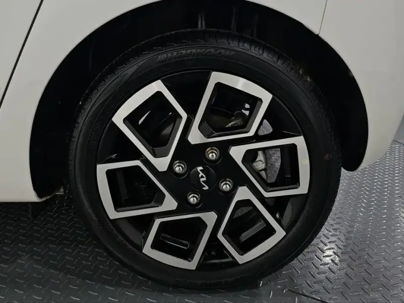 2023 Kia Ray с пробегом 13 237 км