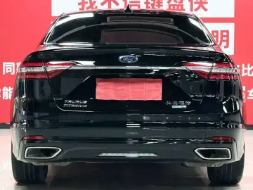 2019 Ford Taurus с пробегом 50 000 км