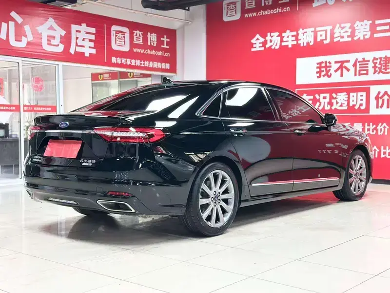 2019 Ford Taurus с пробегом 50 000 км