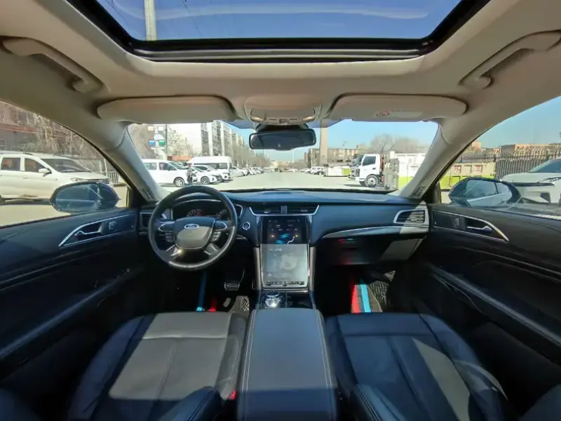 2019 Ford Taurus с пробегом 72 000 км