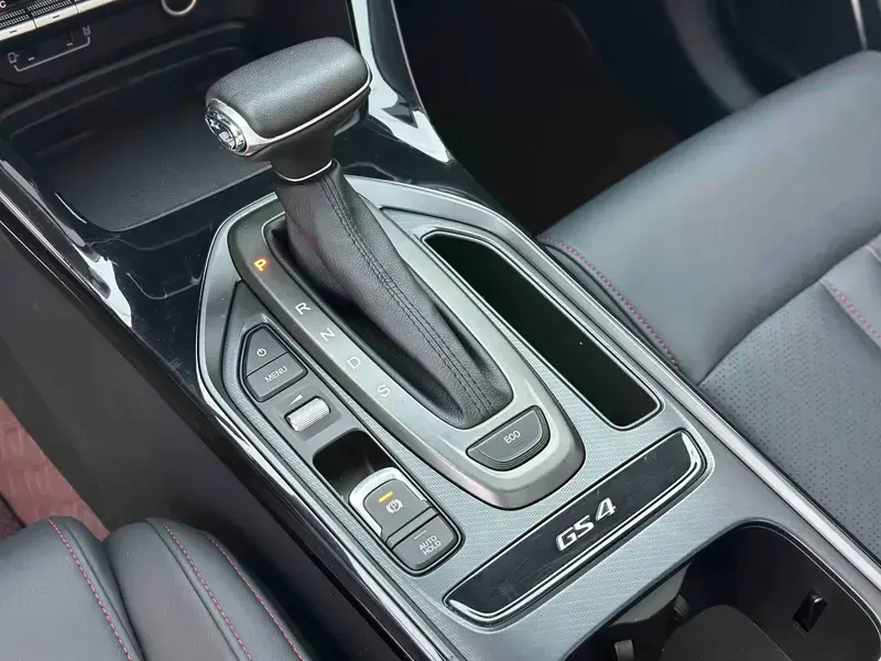 2020 GAC Trumpchi GS4 с пробегом 64 000 км