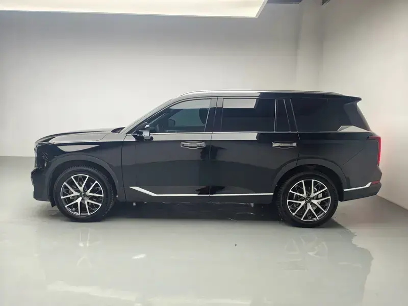2022 GAC Trumpchi GS8 с пробегом 16 700 км