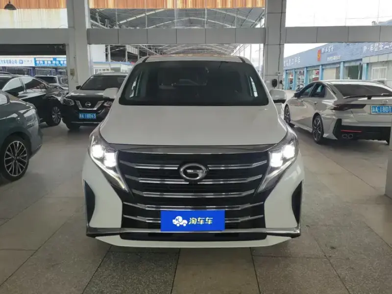 2021 GAC Trumpchi M8 с пробегом 52 000 км