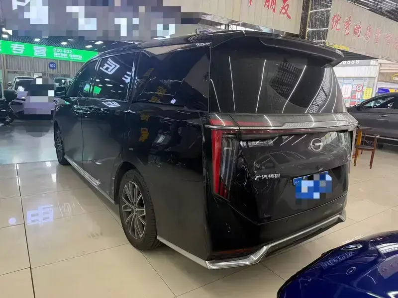 2024 GAC Trumpchi M8 с пробегом 32 000 км