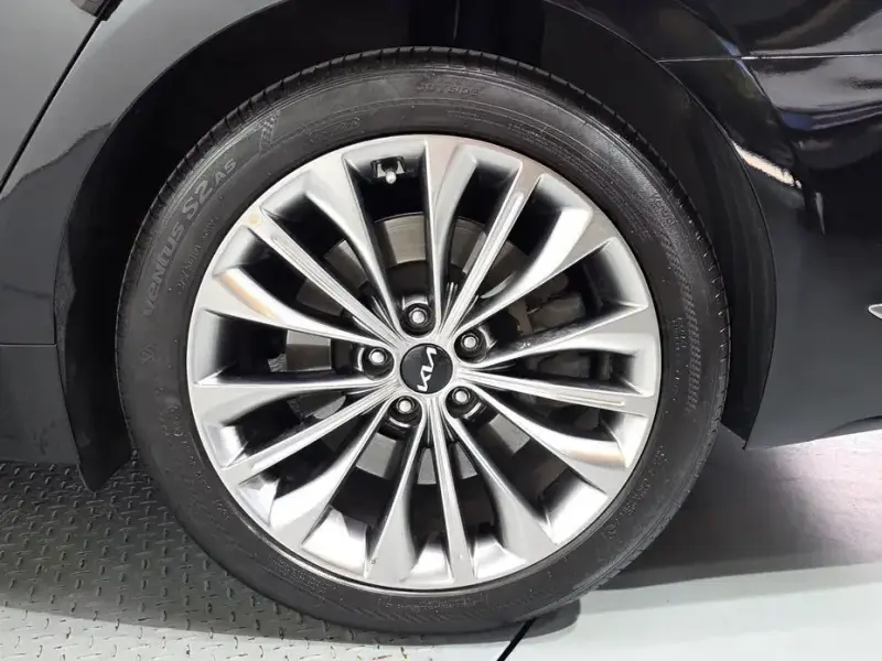 2021 Kia K9 с пробегом 80 984 км