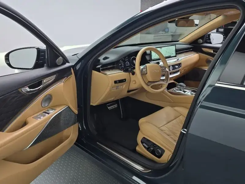 2023 Kia K9 с пробегом 4 645 км