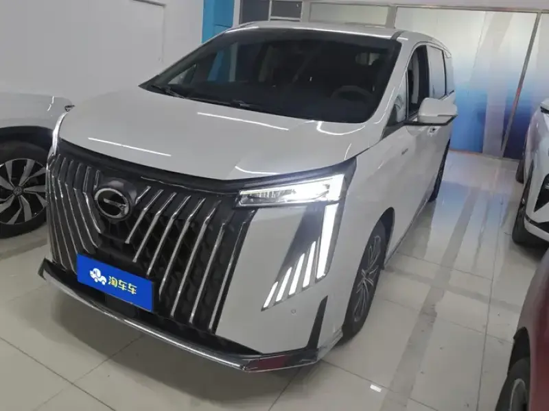2024 GAC Trumpchi M8 с пробегом 17 000 км
