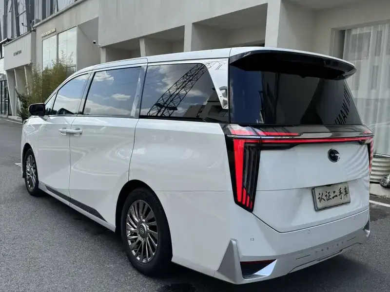 2023 GAC Trumpchi M8 с пробегом 89 000 км