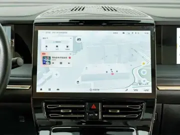 2023 GAC Trumpchi E9 с пробегом 20 300 км