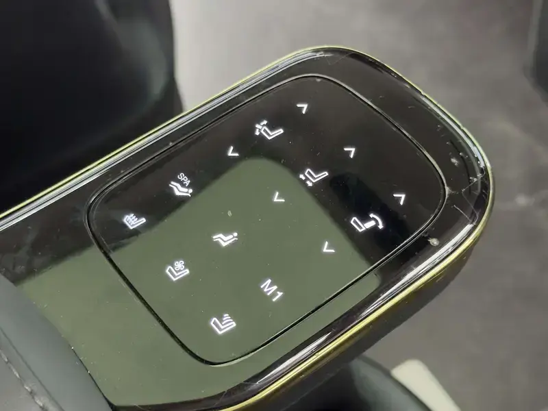 2024 GAC Trumpchi E9 с пробегом 36 900 км