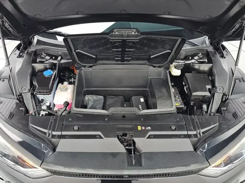2023 Kia EV6 с пробегом 62 581 км