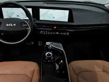 2022 Kia EV6 с пробегом 76 808 км
