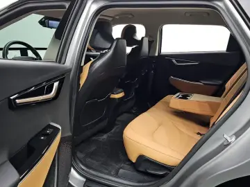 2022 Kia EV6 с пробегом 76 808 км