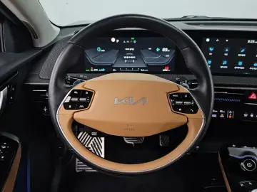 2023 Kia EV6 с пробегом 62 581 км