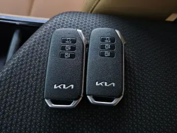 2022 Kia EV6 с пробегом 76 808 км