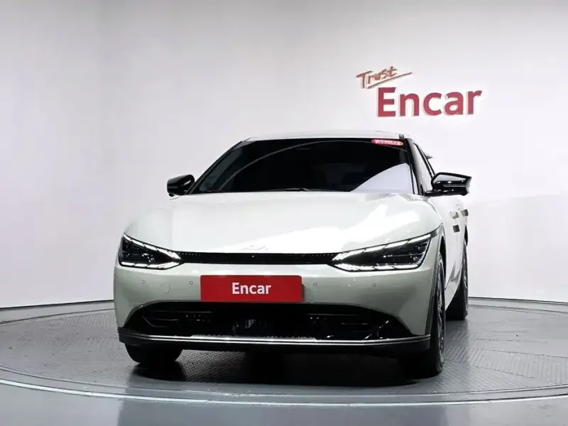 2023 Kia EV6 с пробегом 37 646 км