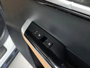 2023 Kia EV6 с пробегом 37 646 км