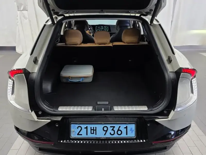 2023 Kia EV6 с пробегом 37 646 км